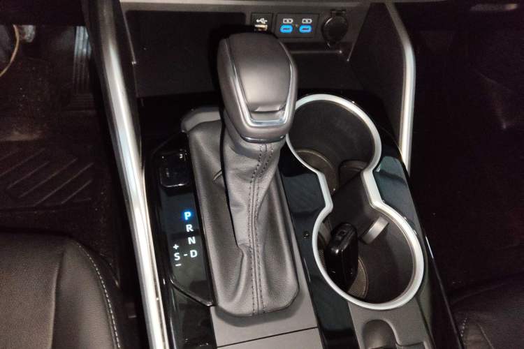 Used Toyota Highlander 2022 Dual-Engine 2.5L Four-Wheel Drive Prestige Version 7 Seats
