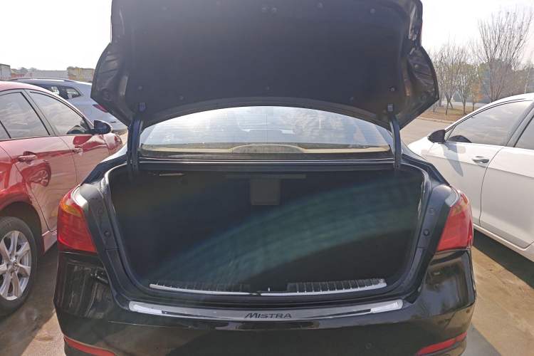 Used Hyundai Mistra 2014 1.8L Automatic Smart GLS
