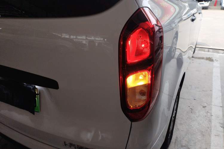 Used Wuling Hongguang New Energy 2024 All-Electric Model 300KM Practical Version