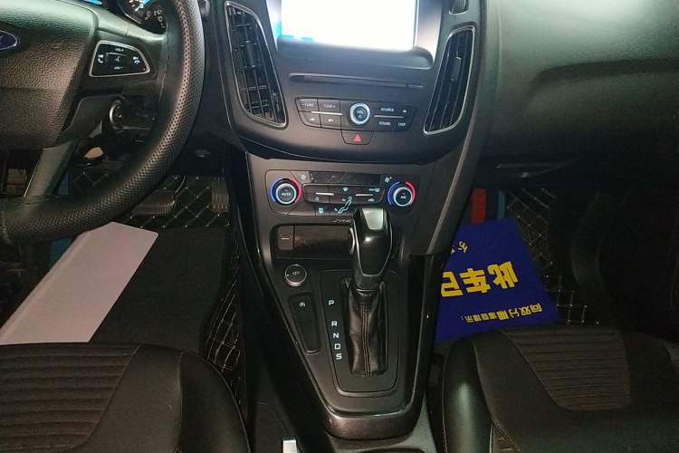 Used Ford Focus 2018 Sedan Classic EcoBoost 180 Automatic Elite Model