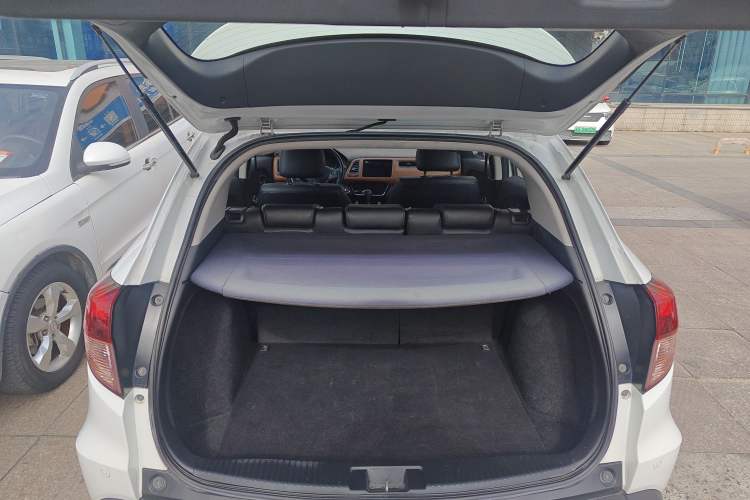 Used Honda Vezel 2015 1.8L CVT 2WD Luxury Model