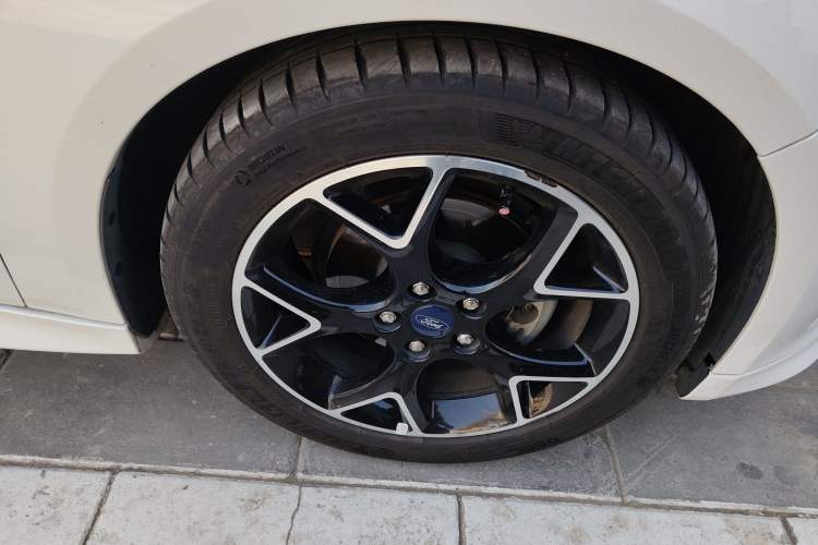 Used Ford Focus 2017 1.5T CTCC White and Black Limited Edition
