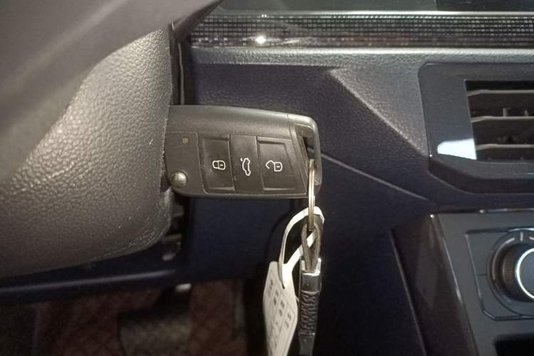 Used Volkswagen Lavida 2023 New Rui 1.5L Automatic New Yi Edition