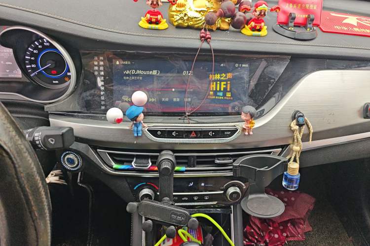 Used Changan Eado 2018 High-Energy Edition 1.6L GDI Automatic Pioneer Model China V Standard
