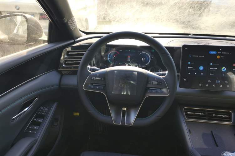 Used BYD Qin L 2024 DM-i 120KM Leading Model
