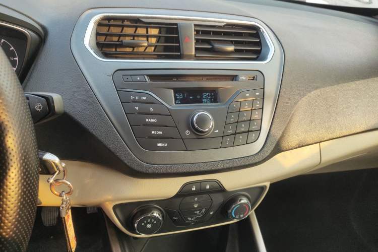 Used Ford Escort 2015 1.5L Manual Comfort Model
