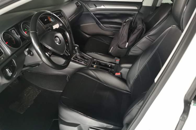 Used Volkswagen Golf 2014 1.6L Automatic Comfort Model
