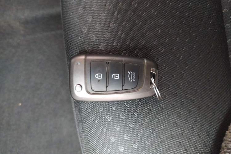 Used Hyundai Celesta 2018 1.6L Automatic GL Enjoyment Version China V Standard