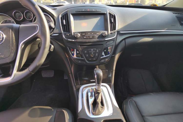 Used Buick Regal 2014 1.6T Fashionable Tech Edition
