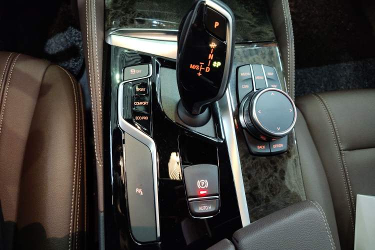 Used BMW 5 Series 2019 525Li M Sport Package
