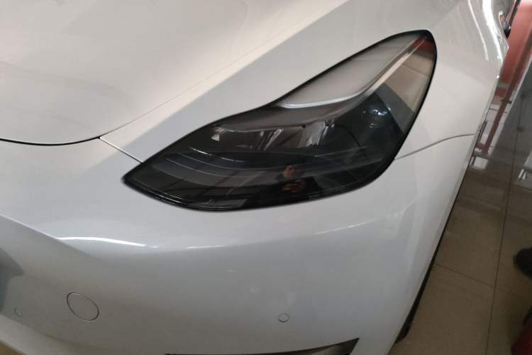 Used Tesla Model Y 2023 Long-Range All-Wheel-Drive Version