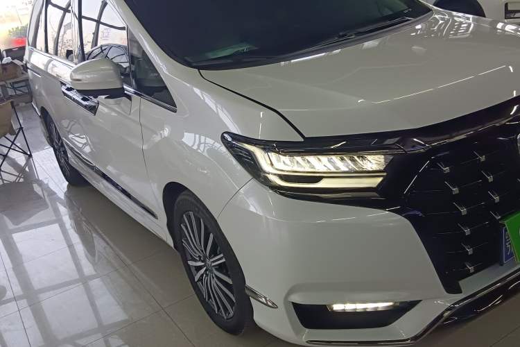 Used Honda Elysion 2022 2.0L eHEV Classic Edition