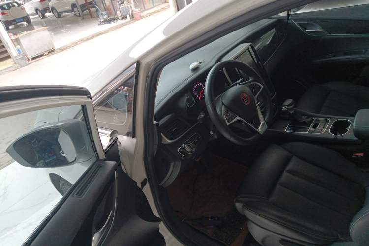 Used BYD Song MAX 2017 1.5T Automatic Smart Connect Elite 7-Seater