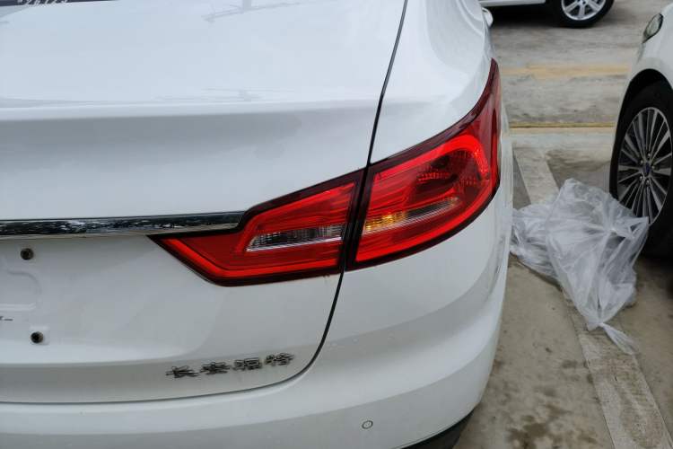 Used Ford Escort 2019 Revised Version 1.5L Automatic Enjoyment Type China VI Standard