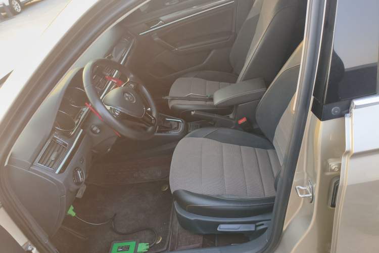 Used Volkswagen C-TREK 2017 1.6L Automatic Comfort Model
