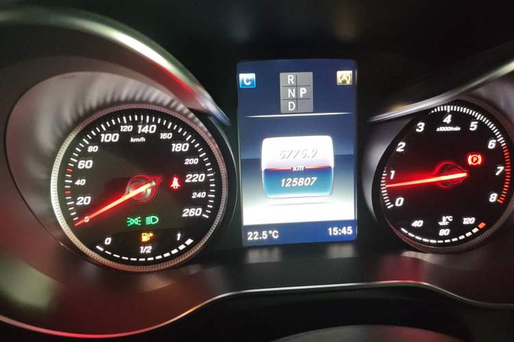 Used Mercedes-Benz GLC 2019 GLC 260 4MATIC Luxury Model
