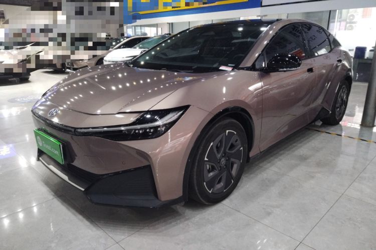 Used Toyota bZ3 2023 616 km Long-Range Premium