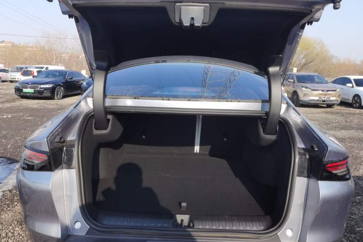 Used ARCFOX Alpha S5 
