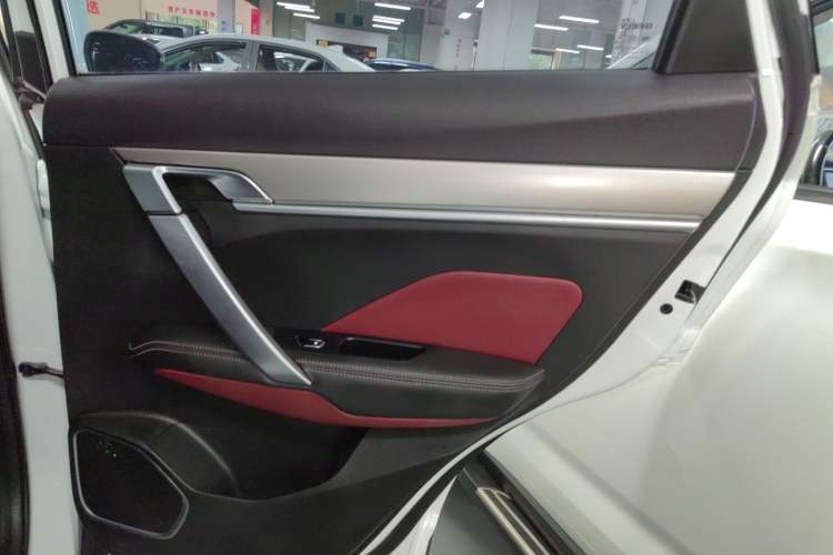 Used Geely Auto Coolray 2020 Facelift 240T DCT Hunter
