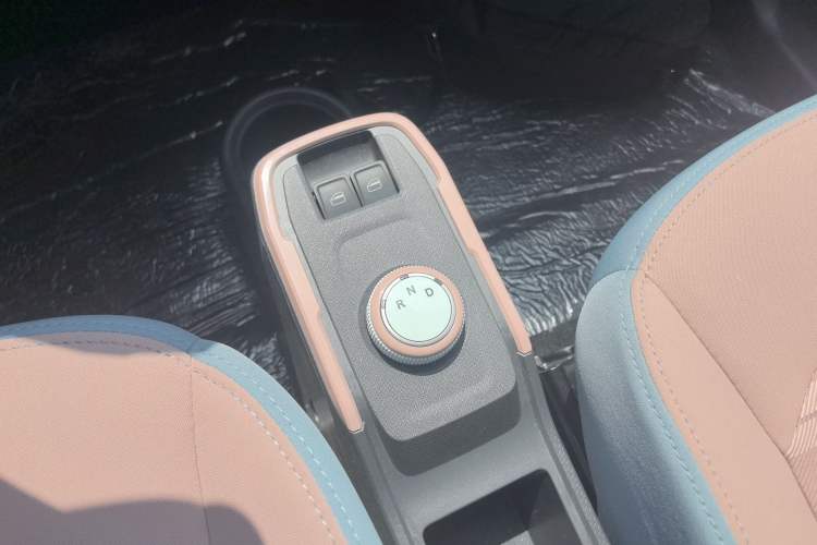 Used Chery QQ Ice Cream 2025 155km Sundae Edition
