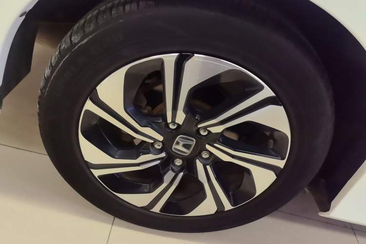 Used Honda Crider 2016 1.8L CVT Luxury Edition
