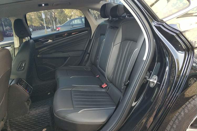 Used Volkswagen Passat 2022 330TSI Starry Elite Edition
