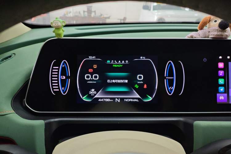 Used ORA Good Cat 2022 400km Standard Range Premium Version Lithium-Ion Battery