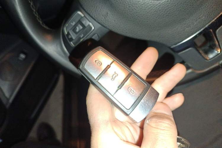 Used Volkswagen Magotan 2015 1.8TSI Luxury Model
