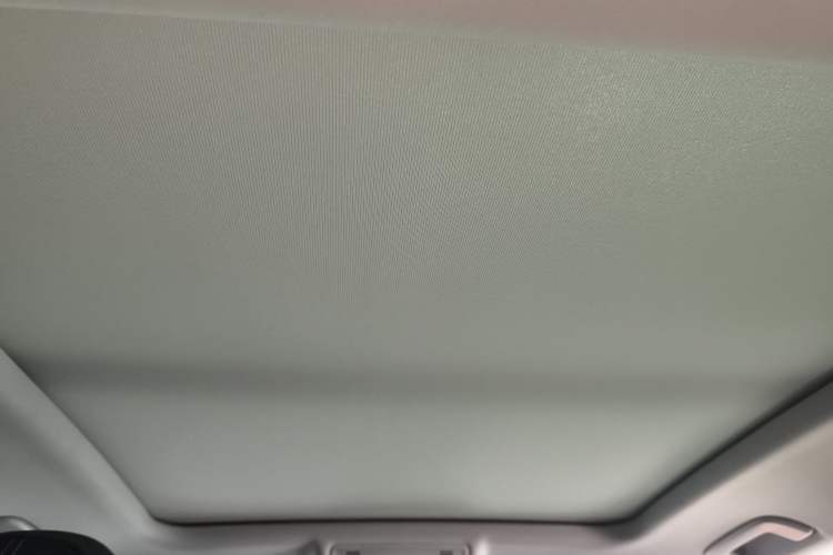 Used Volkswagen Tharu 2025 NewRui 300TSI Prestige Edition
