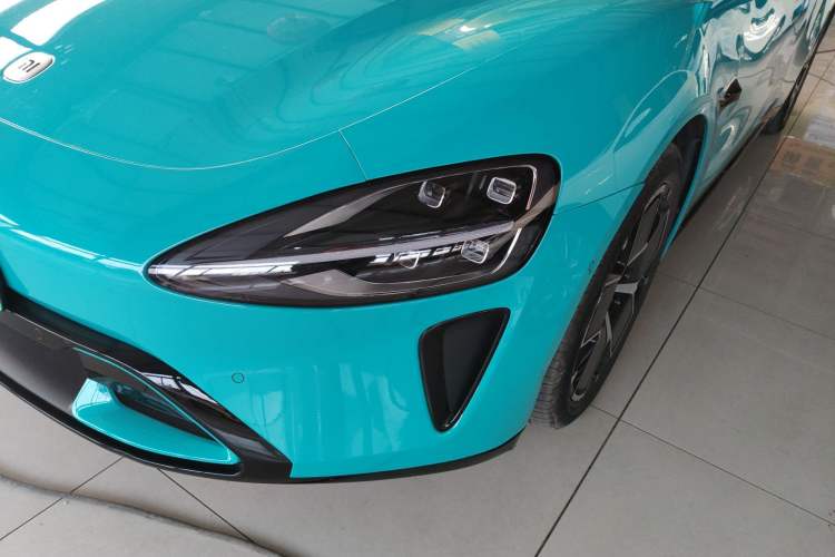 Used  SU7 2024 Rear-Drive Standard Founder Edition