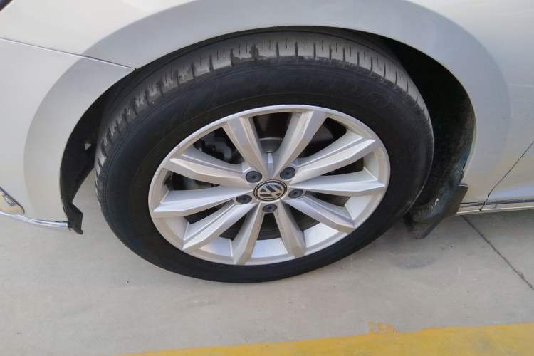 Used Volkswagen Magotan 2019 330TSI DSG Leading Model China VI Standard