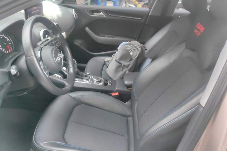 Used Audi A3 2019 Limousine 35 TFSI Fashion Edition China VI Emission Standard
