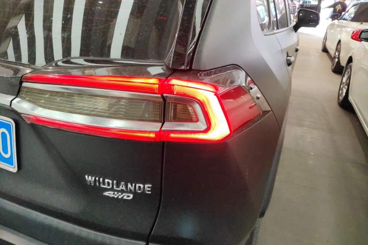 Used Toyota Wildlander 2021 2.0L CVT 4x4 Luxury Edition
