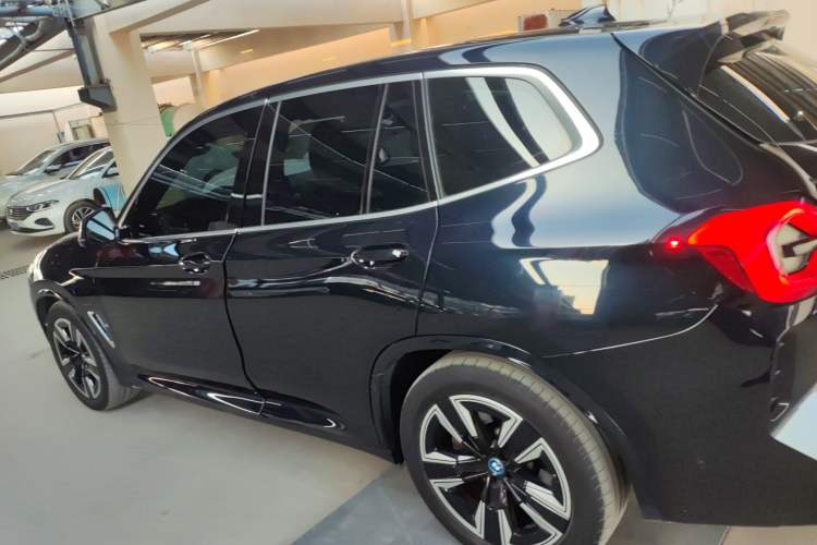 Used BMW iX3 2022 Leading Model
