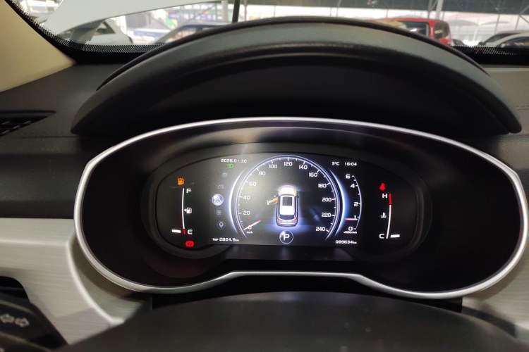 Used Geely Auto Emgrand X7 Sport 2018 1.8TD Automatic Two-Wheel Drive Smart Connect 4G Internet Edition
