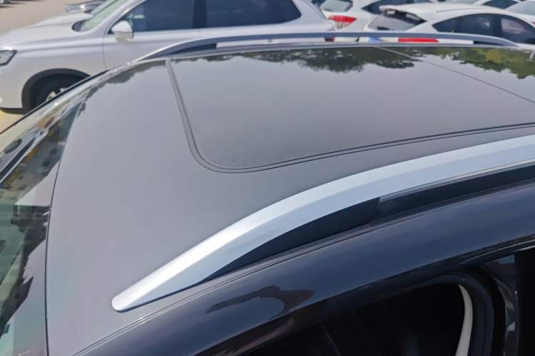 Used Volkswagen Tharu 2020 280TSI Two-Wheel Drive Luxury Plus Version China VI Standard
