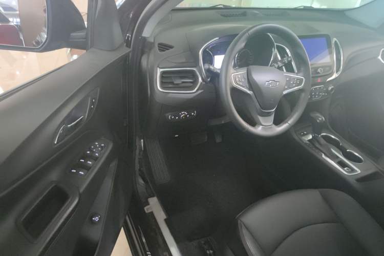 Used Chevrolet Equinox 2019 Redline 550T Automatic All-Wheel-Drive RS Model China VI Standard
