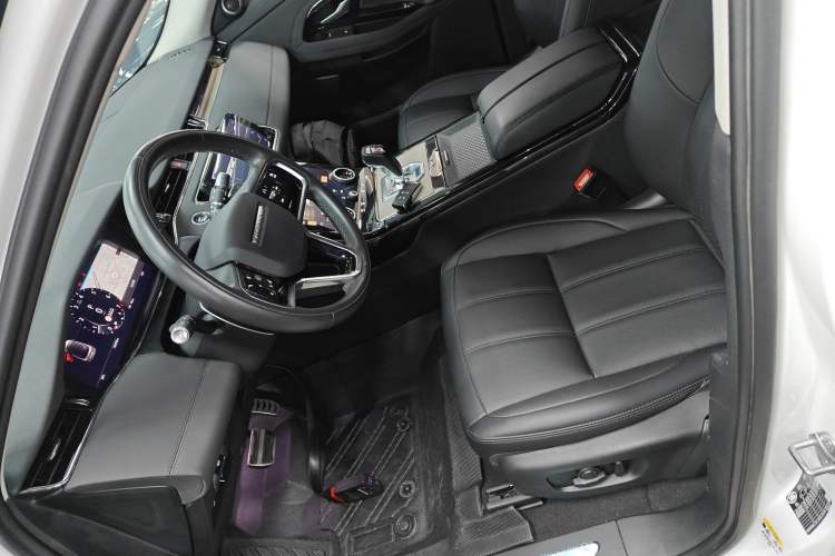 Used Land Rover Range Rover Evoque 2021 Range Rover L 249 PS R-Dynamic SE Luxury Edition