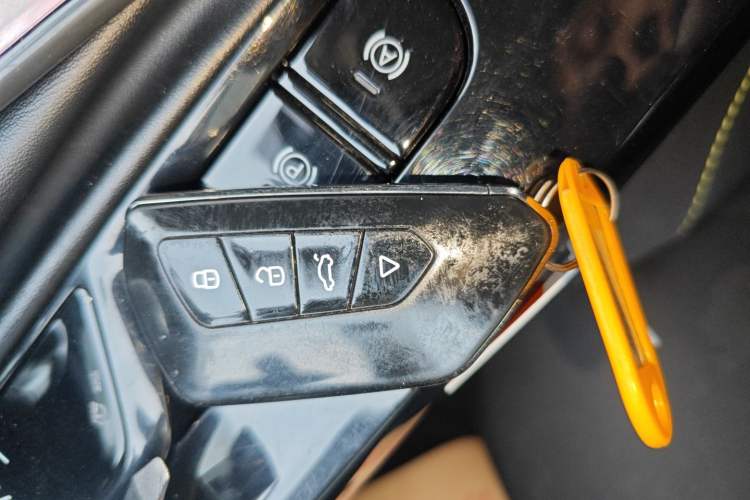 Used Roewe i5 2021 1.5L CVT Platinum Edition