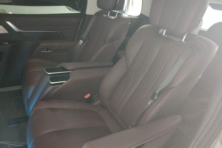 Used Buick Century 2023 2.0T Six-Seater Yinshi Edition