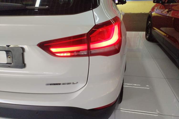 Used BMW X1 2021 Restyled sDrive25Li Leading Edition
