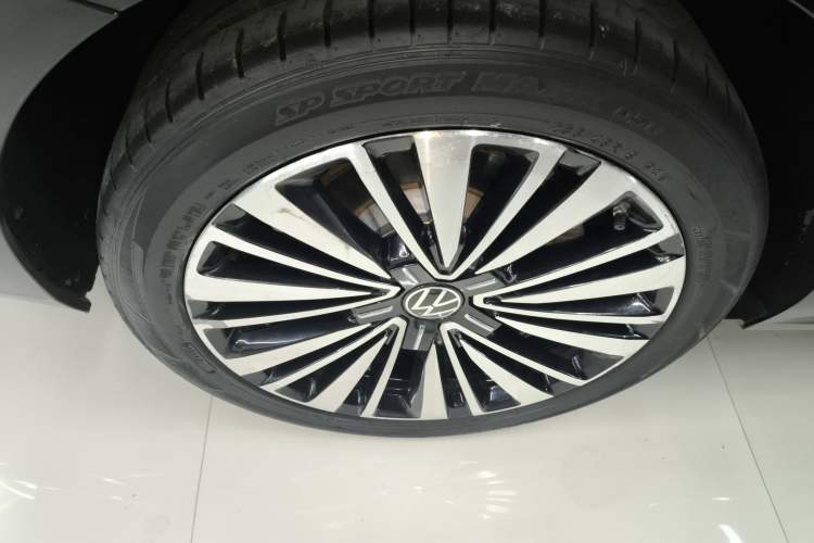 Used Volkswagen Passat 2020 Facelift 380TSI Prestige Edition China VI Standard
