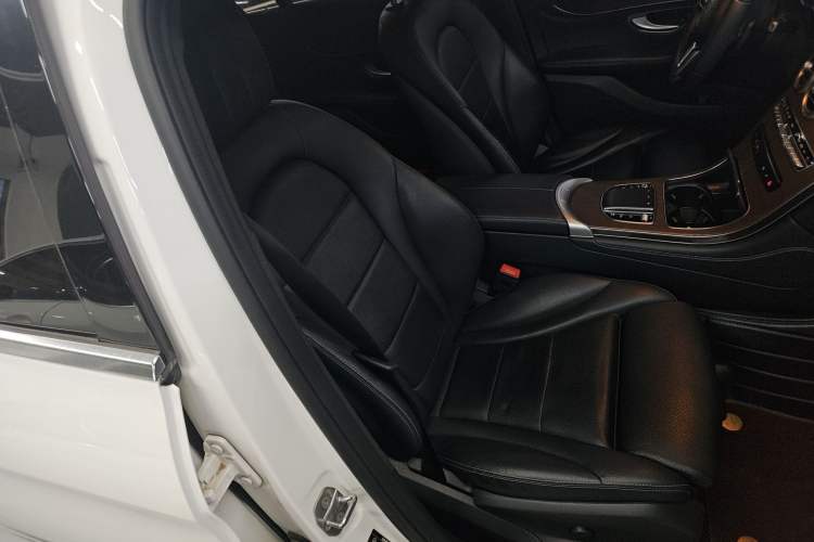 Used Mercedes-Benz GLC 2020 GLC 260 L 4MATIC Luxury Model