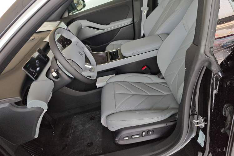 Used Nio ET5T 2025 75 kWh Touring
