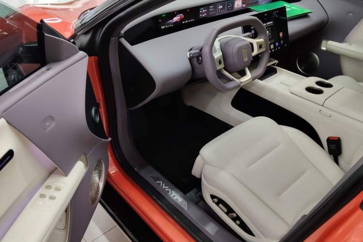 Used  06 2025 Pro Range-Extended Edition