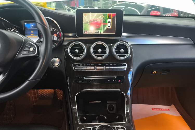 Used Mercedes-Benz GLC 2016 GLC 260 4MATIC Dynamic Edition
