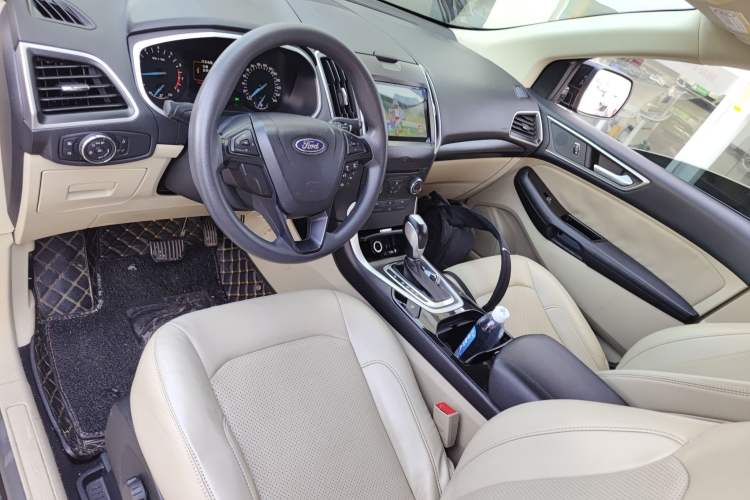 Used Ford Edge 2016 EcoBoost 245 Two-Wheel-Drive Titanium 5-Seater
