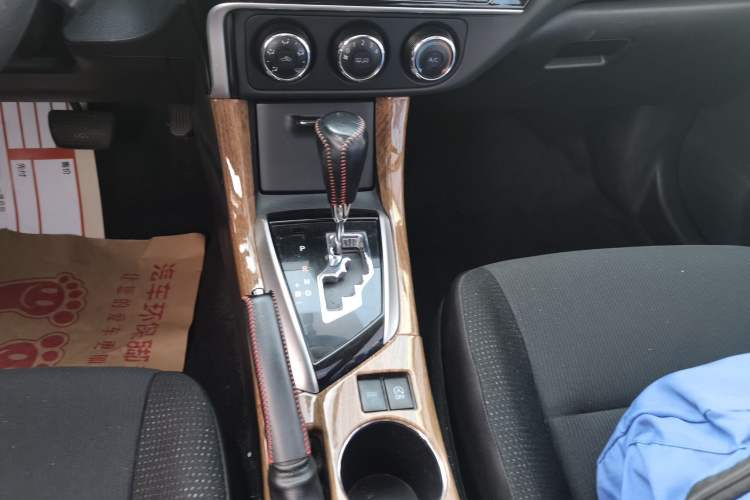 Used Toyota Corolla 2017 Revised Version 1.2T S-CVT GL-i