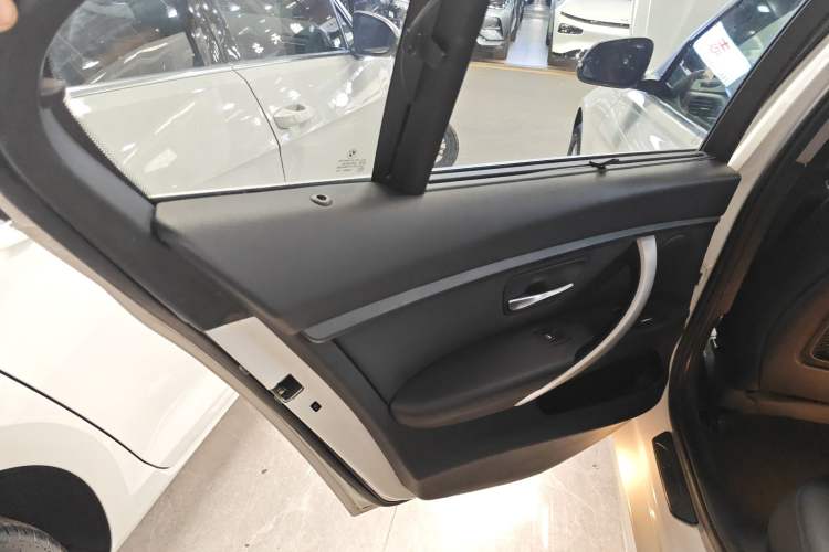 Used BMW 3 Series 2014 320Li Fashion Model
