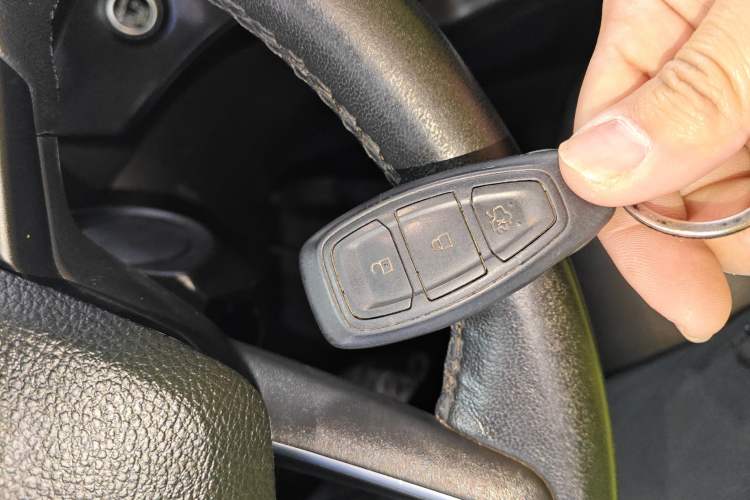 Used Ford Kuga 2019 EcoBoost 180 Two-Wheel-Drive Titanium Plus Model China V Standard
